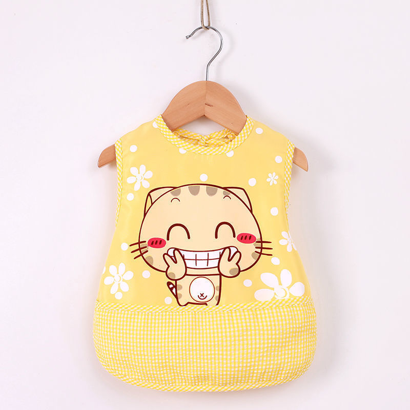 Comfy Waterproof Bib—Mealtime Made Fun and Easy