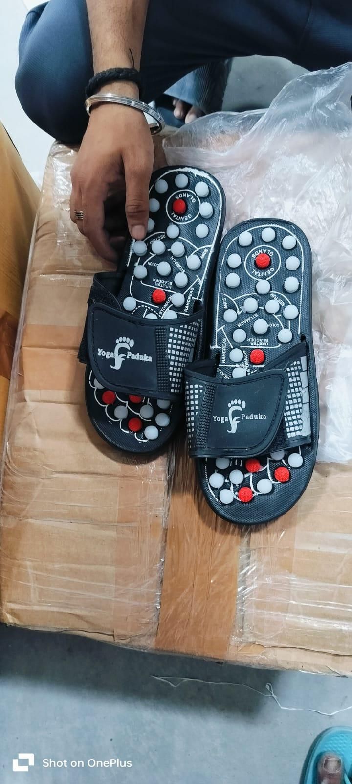 Feel Lighter & Energized: Unisex Acupressure Therapy Slippers